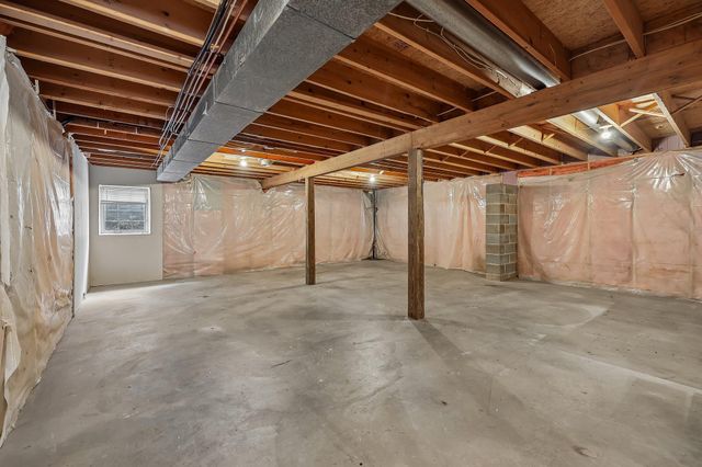 3460 Commonwealth Avenue, Woodbury, MN 55125