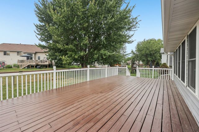 3460 Commonwealth Avenue, Woodbury, MN 55125