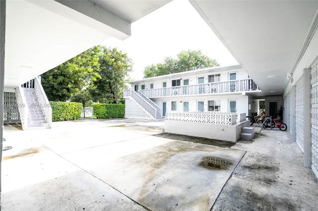 6650 Miller Dr 12, South Miami, FL 33155