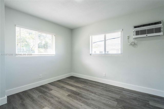 6650 Miller Dr 12, South Miami, FL 33155