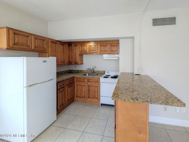 311 W ASHLEY Street 608, Jacksonville, FL 32202