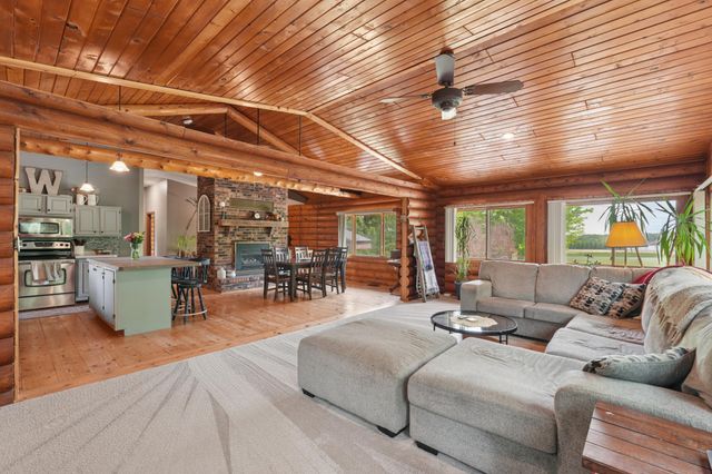 1295 Evergreen Drive, River Falls, WI 54022