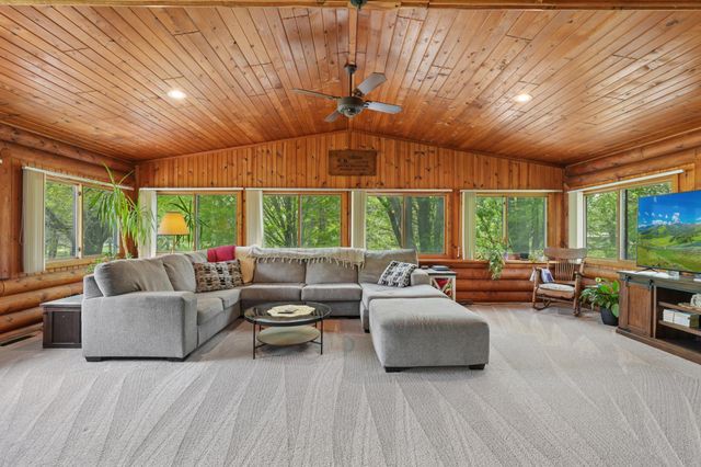 1295 Evergreen Drive, River Falls, WI 54022