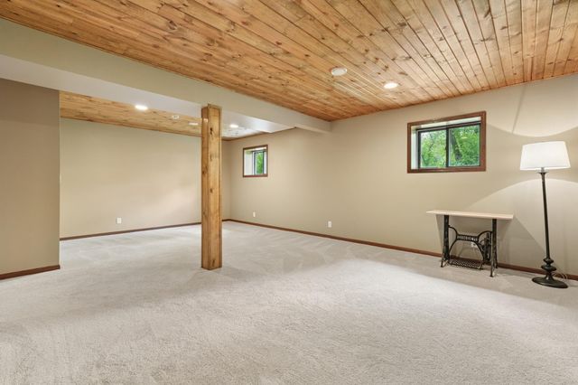 1295 Evergreen Drive, River Falls, WI 54022