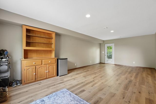 1295 Evergreen Drive, River Falls, WI 54022