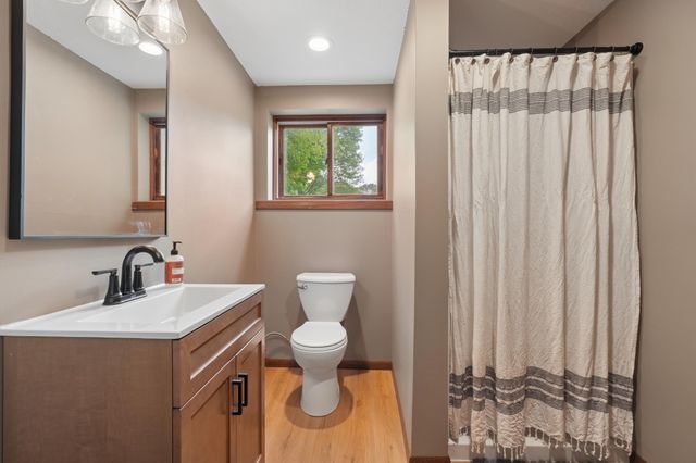 1295 Evergreen Drive, River Falls, WI 54022