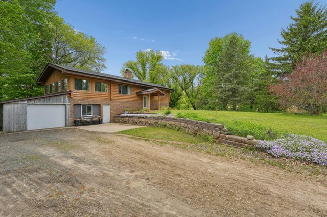 1295 Evergreen Drive, River Falls, WI 54022