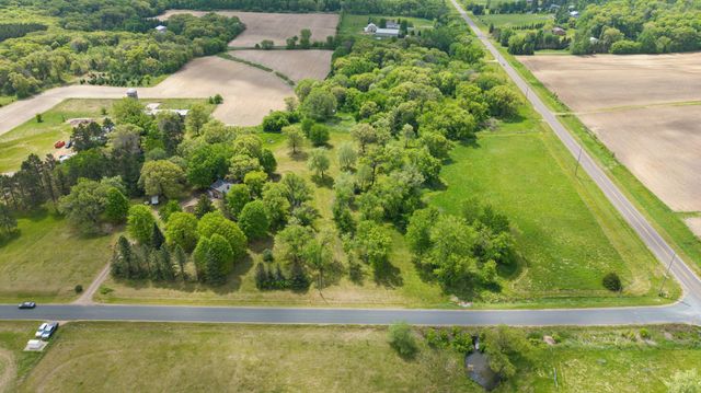 1295 Evergreen Drive, River Falls, WI 54022