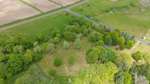 1295 Evergreen Drive, River Falls, WI 54022