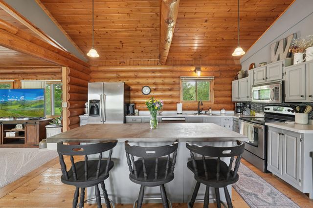 1295 Evergreen Drive, River Falls, WI 54022