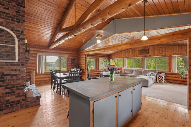 1295 Evergreen Drive, River Falls, WI 54022