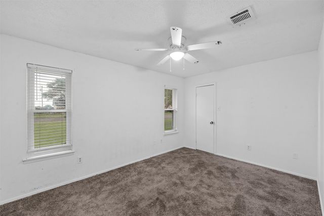 202 Lee Lane, Lorena, TX 76655