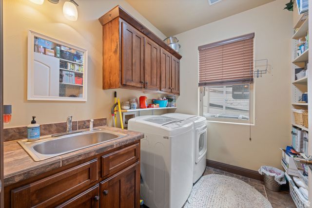 1283 S 920 W, Hurricane, UT 84737