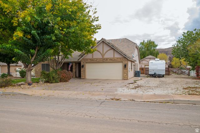1283 S 920 W, Hurricane, UT 84737