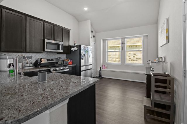 622 Little Cypress Lane, Baytown, TX 77523