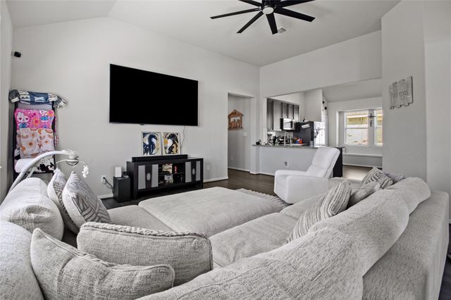 622 Little Cypress Lane, Baytown, TX 77523