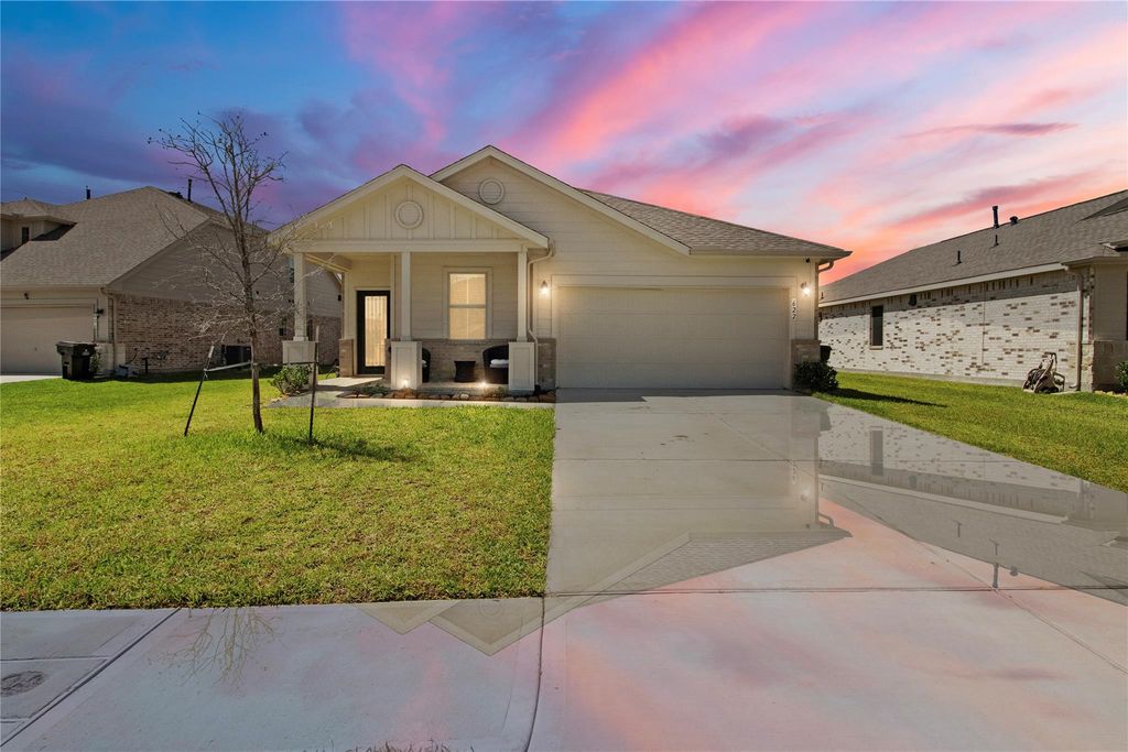 622 Little Cypress Lane, Baytown, TX 77523