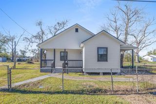 311 Goos St Street, Lake Charles, LA 70601