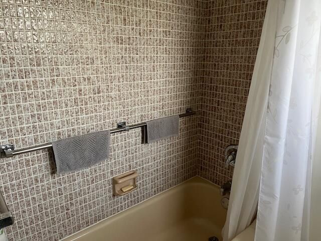 2895 Crosley Drive W I, West Palm Beach, FL 33415