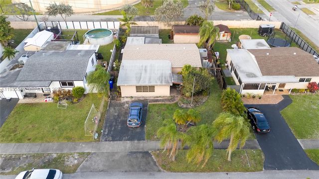 6811 Thomas St, Hollywood, FL 33024