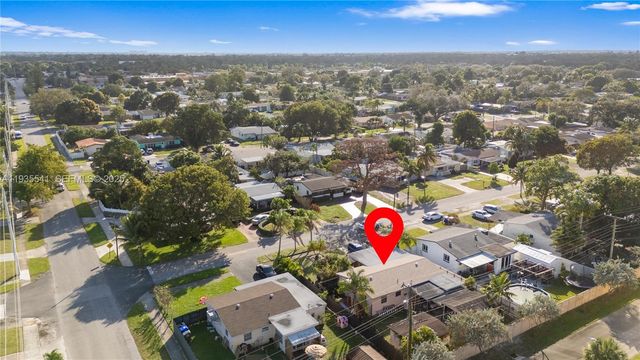 6811 Thomas St, Hollywood, FL 33024