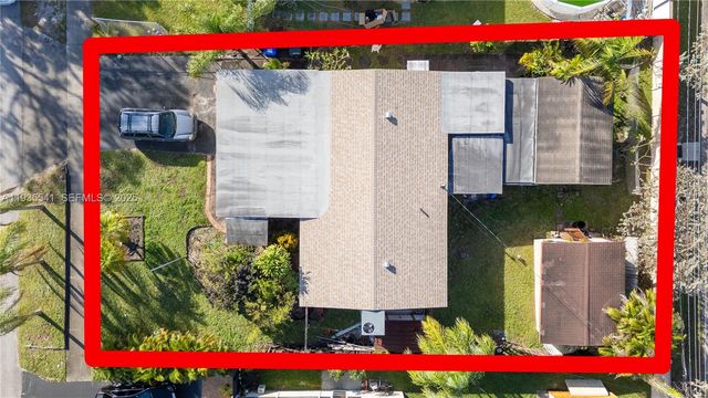 6811 Thomas St, Hollywood, FL 33024