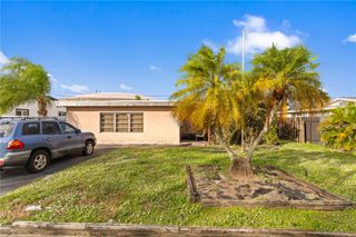 6811 Thomas St, Hollywood, FL 33024