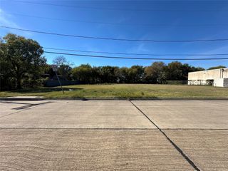 2115 Solona Street, Haltom City, TX 76117