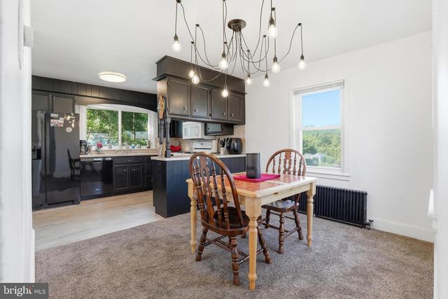 1665 BROADWAY, Bethlehem, PA 18015