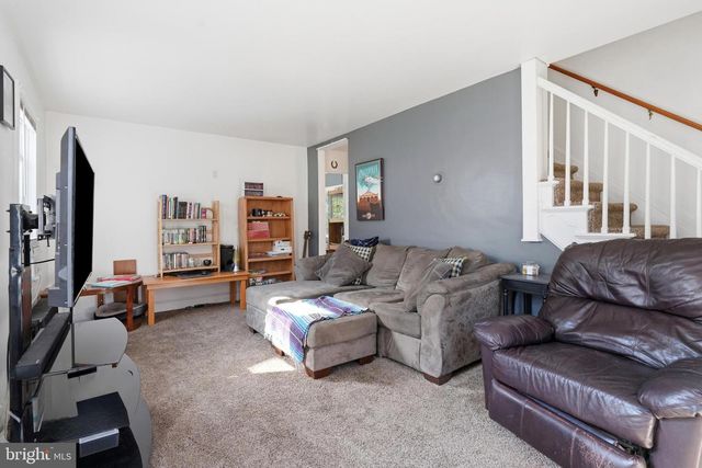 1665 BROADWAY, Bethlehem, PA 18015