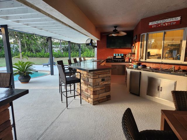 6303 Royal Palm Beach Boulevard, West Palm Beach, FL 33412