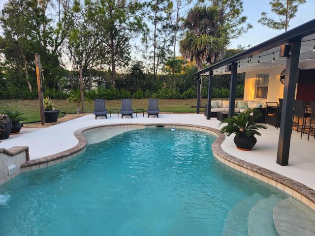 6303 Royal Palm Beach Boulevard, West Palm Beach, FL 33412