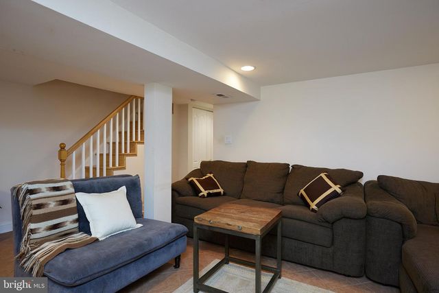 324 VARNUM ST NW, Washington, DC 20011