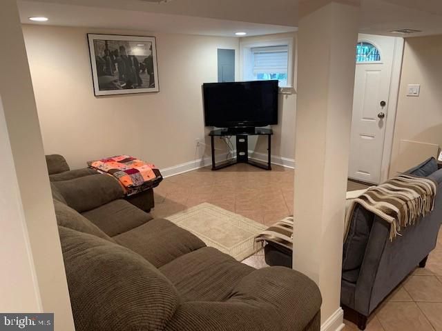 324 VARNUM ST NW, Washington, DC 20011