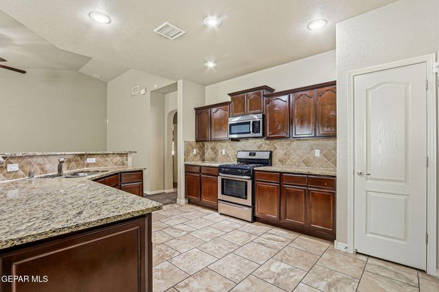 14616 AVA LEIGH, El Paso, TX 79938