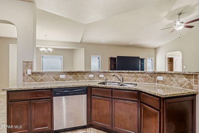 14616 AVA LEIGH, El Paso, TX 79938