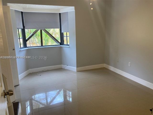 12025 SW 18th St 2-47, Miami, FL 33175