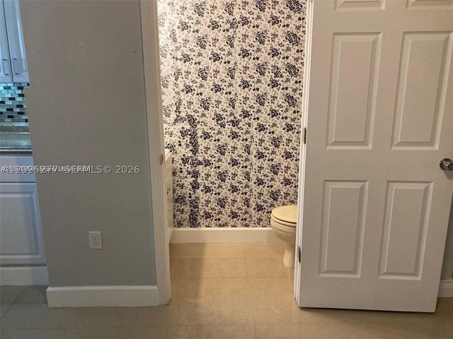 12025 SW 18th St 2-47, Miami, FL 33175