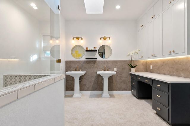 2106 Eva ST, Austin, TX 78704