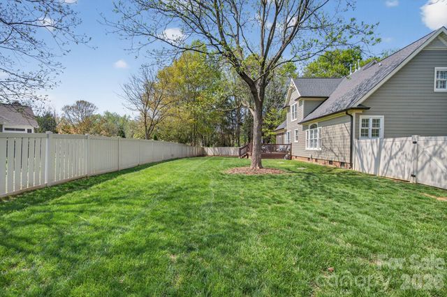 107 Clover Bank Road, Mooresville, NC 28115