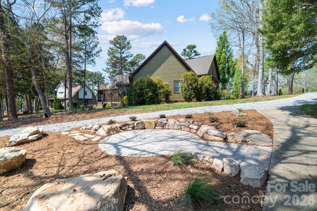 107 Clover Bank Road, Mooresville, NC 28115