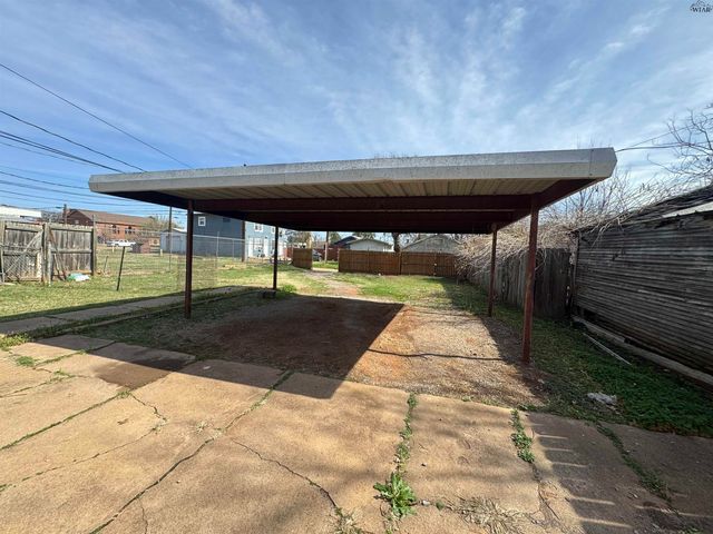 1105 BLUFF STREET, Wichita Falls, TX 76301