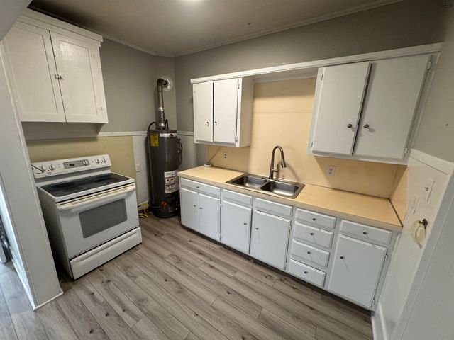 1105 BLUFF STREET, Wichita Falls, TX 76301