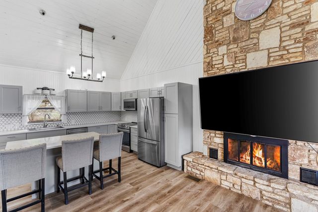 1341 Ranchero Rd, Kerrville, TX 78028