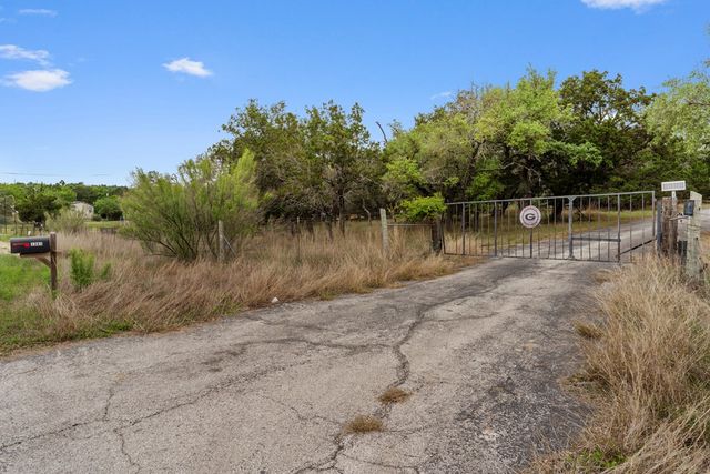1341 Ranchero Rd, Kerrville, TX 78028