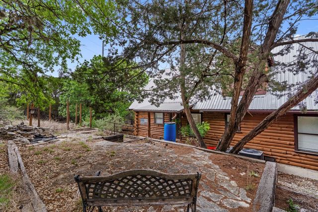 1341 Ranchero Rd, Kerrville, TX 78028