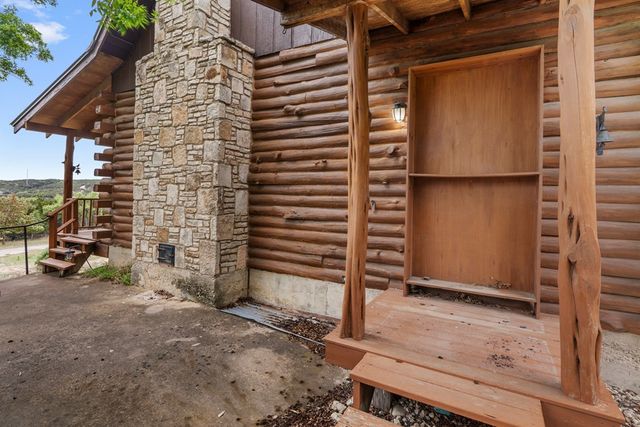 1341 Ranchero Rd, Kerrville, TX 78028