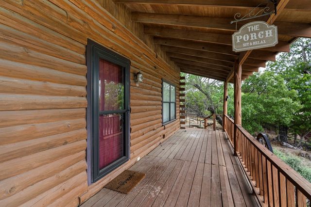 1341 Ranchero Rd, Kerrville, TX 78028