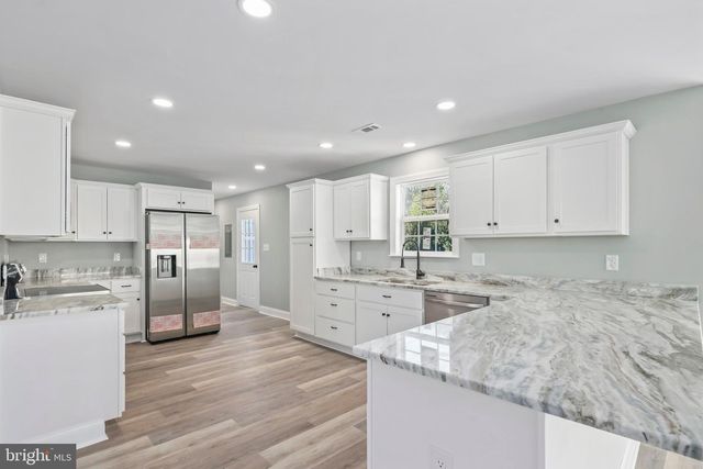 2755 SUNNYBANK RD, Reedville, VA 22539