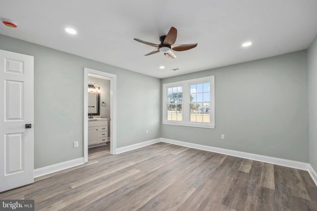 2755 SUNNYBANK RD, Reedville, VA 22539